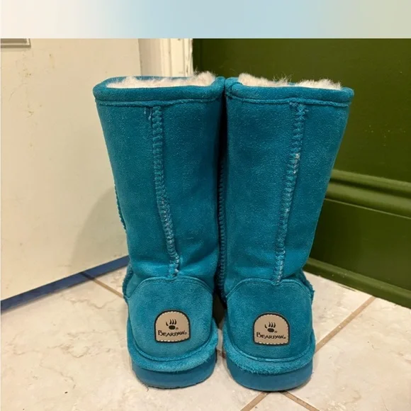 Bearpaw Suede Boots - Picture 2 of 4